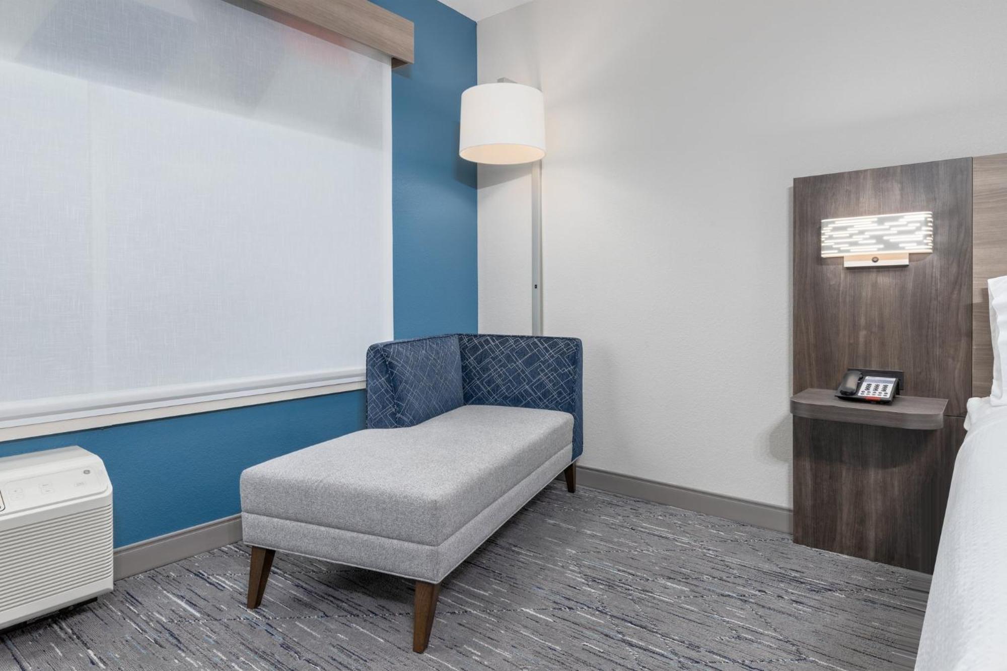 Holiday Inn Express & Suites Austin Airport East By Ihg Zewnętrze zdjęcie