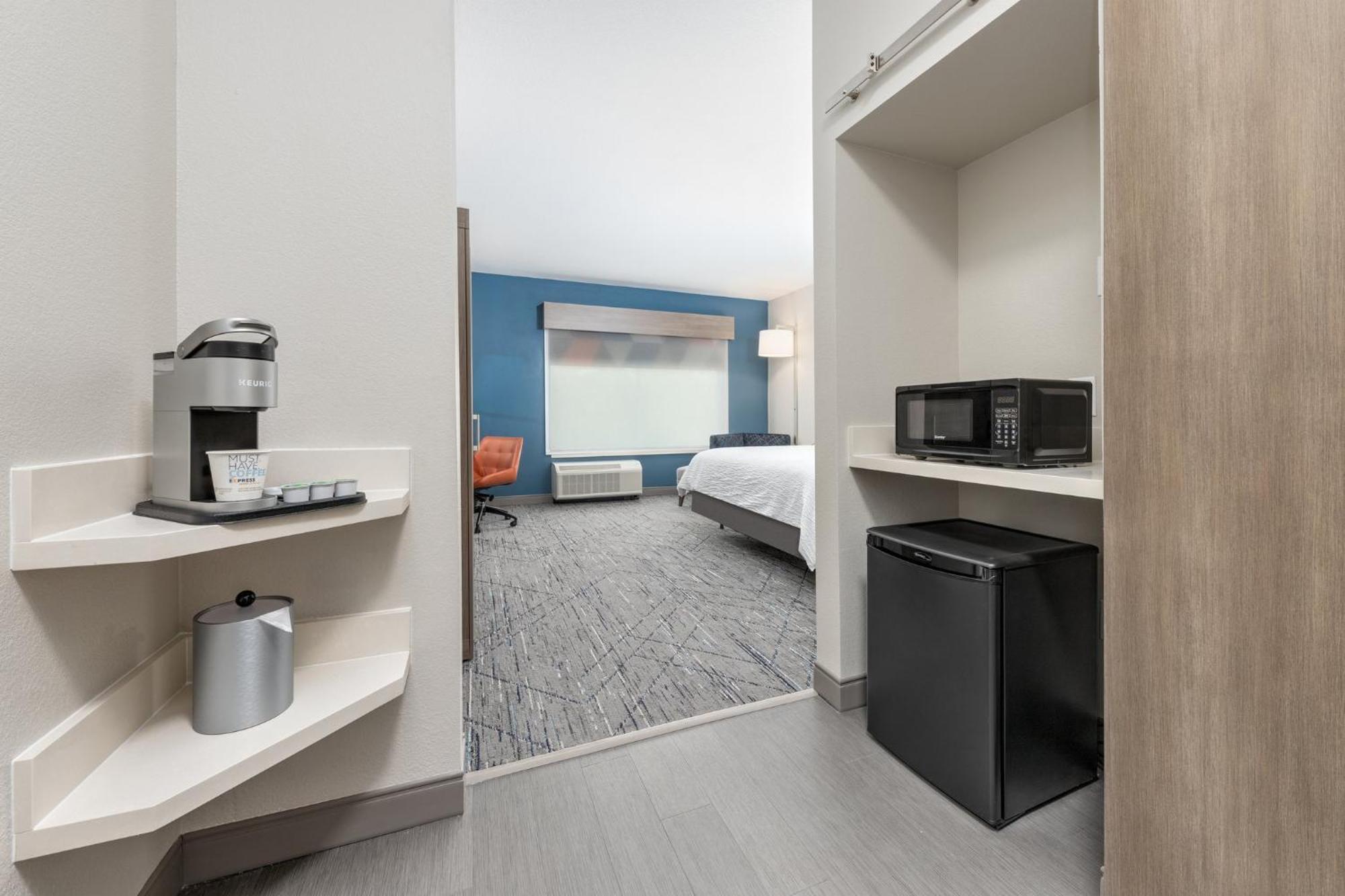 Holiday Inn Express & Suites Austin Airport East By Ihg Zewnętrze zdjęcie