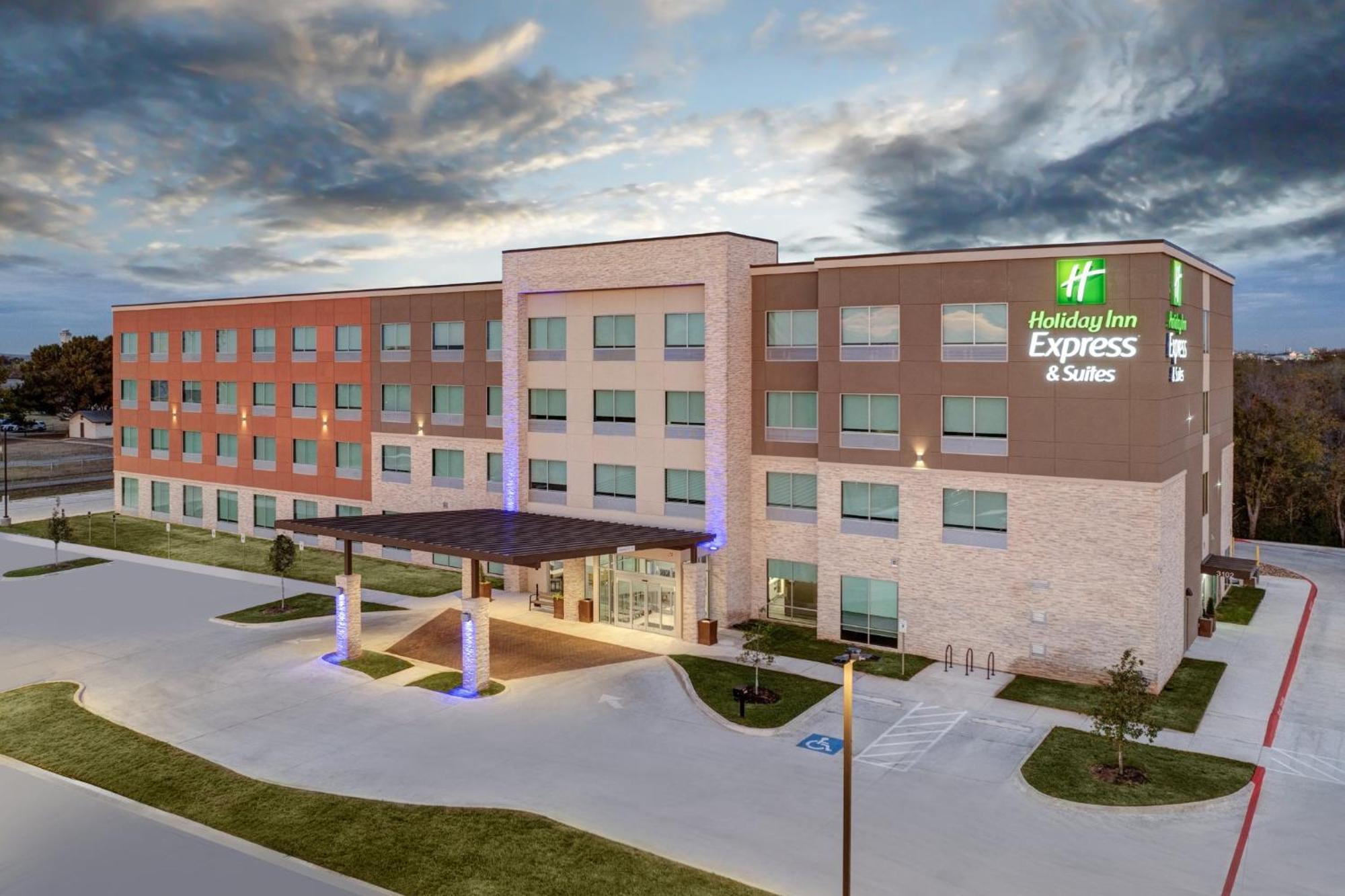 Holiday Inn Express & Suites Austin Airport East By Ihg Zewnętrze zdjęcie